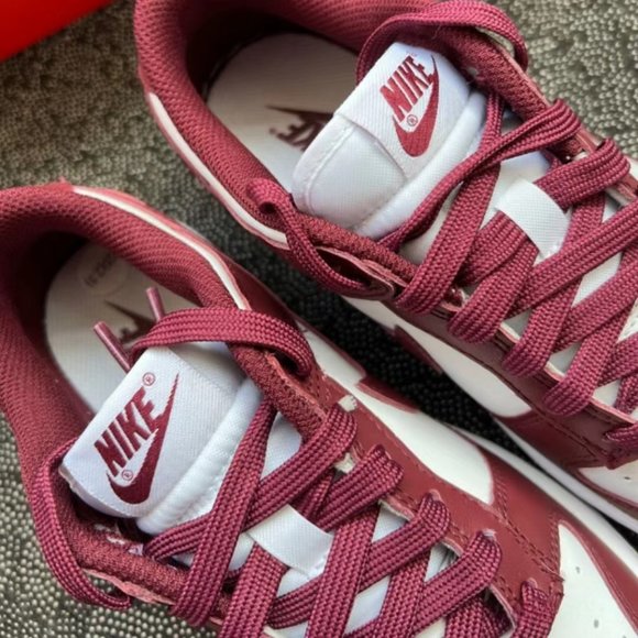 Nike dunk Casual Sneaker for women - Picture 2 of 10